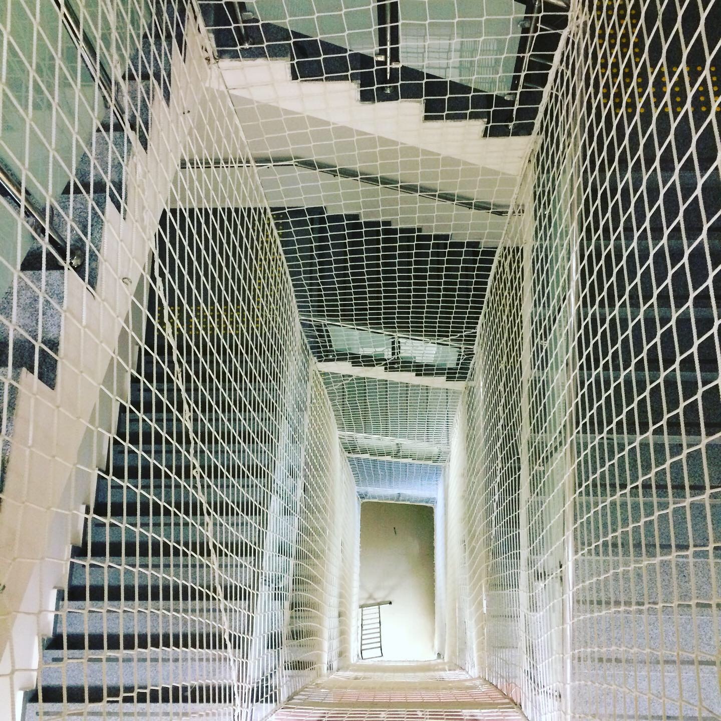 Merdiven Boşluğu Güvenlik Filesi